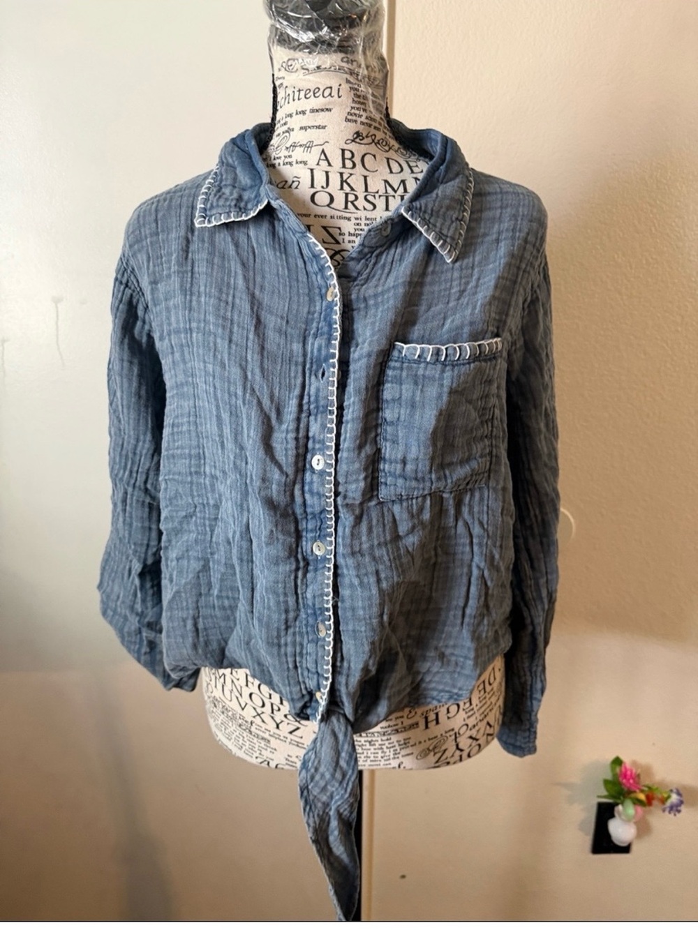 NATURAL LIFE Blue Gauze Tie-Front Button-Up Blouse